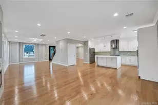 319 Blacksmith Road W, Levittown, NY 11756 - Photo 7