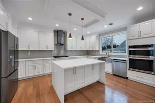 319 Blacksmith Road W, Levittown, NY 11756 - Photo 3