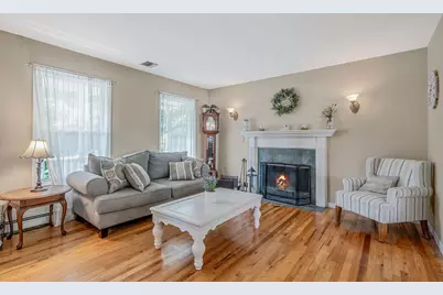 4 Ariel Court, Rocky Point, NY 11778 - Photo 9