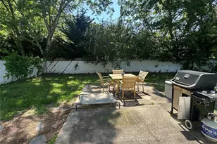 2 Hamilton Ct, Coram, NY 11727 - Photo 27