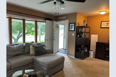 2 Hamilton Court, Coram, NY 11727 - Photo 13