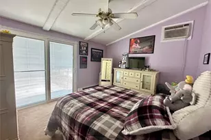 2 Hamilton Ct, Coram, NY 11727 - Photo 5