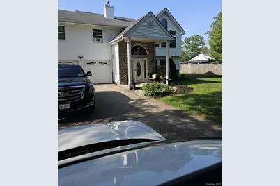 943 Macarthur Street, Bohemia, NY 11716 - Photo 1