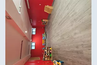 10525 65th Road, Forest Hills, NY 11375 - Photo 5