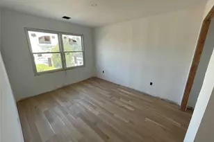 101 Clocks Blvd, Massapequa, NY 11758 - Photo 27