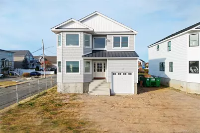 101 Clocks Boulevard, Massapequa, NY 11758 - Photo 1