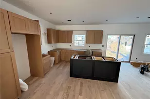 101 Clocks Blvd, Massapequa, NY 11758 - Photo 13