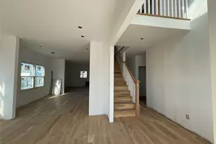 101 Clocks Blvd, Massapequa, NY 11758 - Photo 7