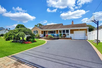 286 E 4th Street, Deer Park, NY 11729 - Photo 1