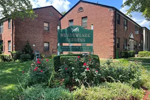 196-53 73rd Ave, Fresh Meadows, NY 11365 - Photo 21