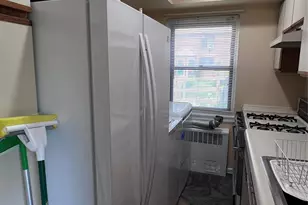 196-53 73rd Ave, Fresh Meadows, NY 11365 - Photo 7