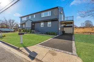 2850 Shore Rd, Seaford, NY 11783 - Photo 3