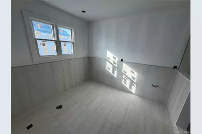 103 Clocks Boulevard, Massapequa, NY 11758 - Photo 29