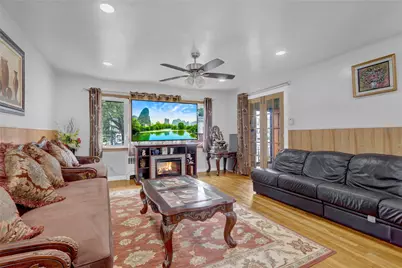 104 S 3rd Street, New Hyde Park, NY 11040 - Photo 5