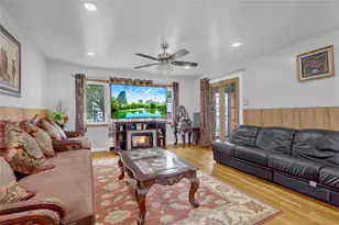 104 S 3rd St, New Hyde Park, NY 11040 - Photo 5