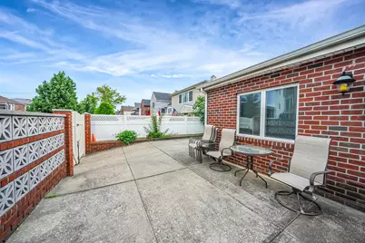 15951 160th Avenue, Howard Beach, NY 11414 - Photo 5