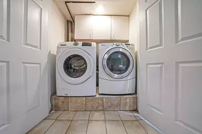 15951 160th Avenue, Howard Beach, NY 11414 - Photo 27