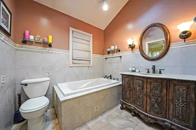 15951 160th Avenue, Howard Beach, NY 11414 - Photo 17