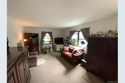 73-19 217th Street #Lower, Oakland Gardens, NY 11364 - Photo 5