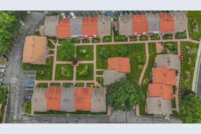 42 Springwood Drive, North Babylon, NY 11703 - Photo 9