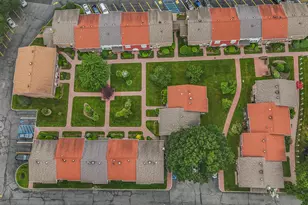 42 Springwood Dr, North Babylon, NY 11703 - Photo 9