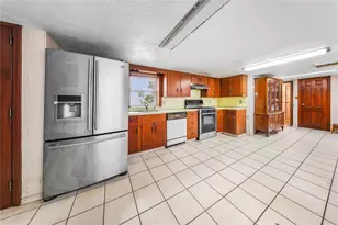 141-37 11th Ave, Whitestone, NY 11357 - Photo 11