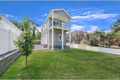 119 Whittier Drive, Kings Park, NY 11754 - Photo 5