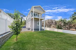 119 Whittier Dr, Kings Park, NY 11754 - Photo 5