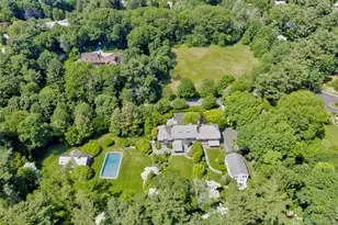 9 Meadow Spring Ln, Glen Cove, NY 11542 - Photo 3