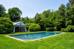 9 Meadow Spring Ln, Glen Cove, NY 11542 - Photo 35