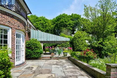 9 Meadow Spring Lane, Glen Cove, NY 11542 - Photo 25