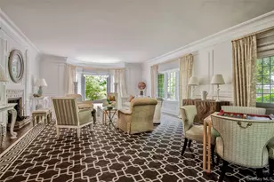 9 Meadow Spring Ln, Glen Cove, NY 11542 - Photo 7