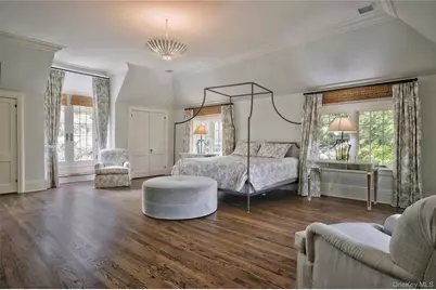 9 Meadow Spring Lane, Glen Cove, NY 11542 - Photo 19