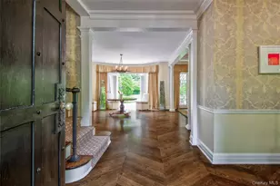 9 Meadow Spring Ln, Glen Cove, NY 11542 - Photo 3