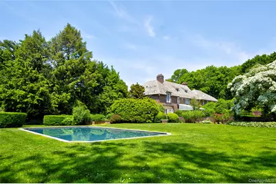 9 Meadow Spring Lane, Glen Cove, NY 11542 - Photo 21