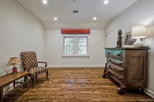 9 Meadow Spring Ln, Glen Cove, NY 11542 - Photo 29