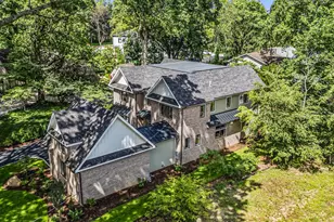 199E W Shore Rd, Great Neck, NY 11024 - Photo 3