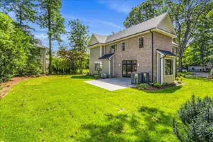 199E W Shore Rd, Great Neck, NY 11024 - Photo 47