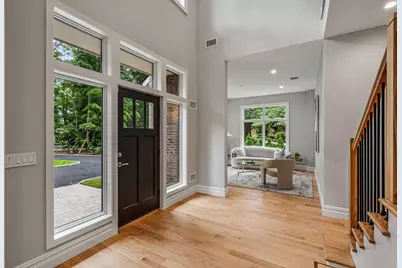 199E W Shore Road, Great Neck, NY 11024 - Photo 5