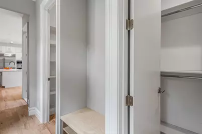 199E W Shore Road, Great Neck, NY 11024 - Photo 23