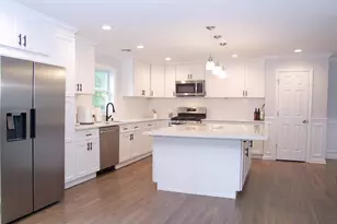 8 W Narcissus Rd, Mastic Beach, NY 11951 - Photo 9