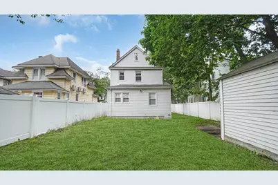 104-28 201 Street, Saint Albans, NY 11412 - Photo 13