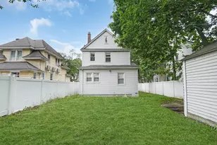 104-28 201st St, Saint Albans, NY 11412 - Photo 13