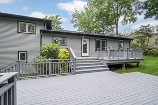 8 Junard Dr, Roslyn, NY 11576 - Photo 31