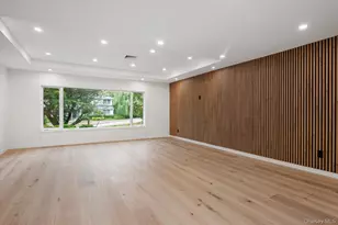 8 Junard Dr, Roslyn, NY 11576 - Photo 9