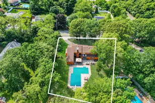 318 Sheep Pasture Rd, East Setauket, NY 11733 - Photo 3