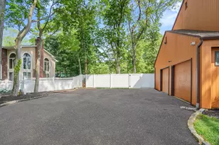 318 Sheep Pasture Rd, East Setauket, NY 11733 - Photo 39