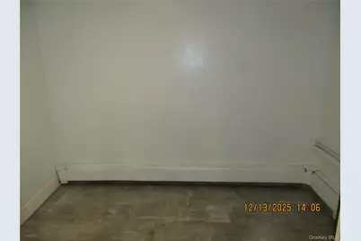 75-08 Metropolitan Avenue #lower, Middle Village, NY 11379 - Photo 9