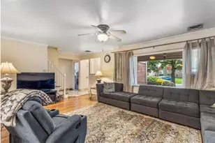 49-75 175th Pl, Fresh Meadows, NY 11365 - Photo 7