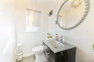 972 South End, Woodmere, NY 11598 - Photo 11